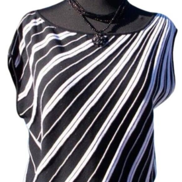 Cache Black White Knit Top New Stretch Banded Bottom Ruched Shoulder $108 NWT - Picture 1 of 6